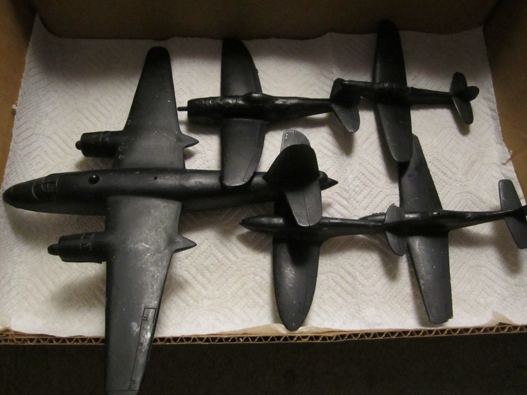 Vintage WW2 Cruver Recognition Model Airplane Lot / Original 1940's