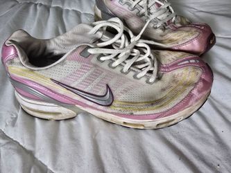 Nike Air Women’s Running Shoes, Pink/White, Size 9