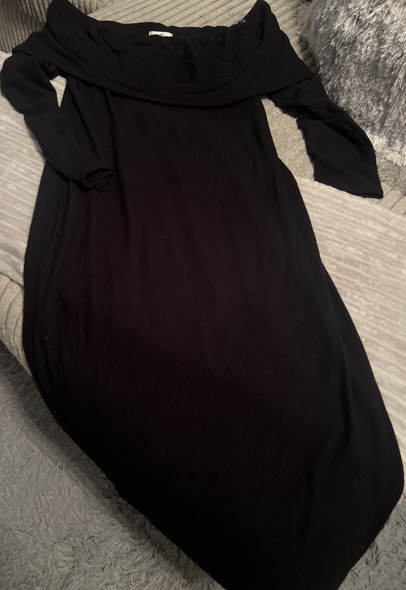 Socialite Off Shoulder Black Dress