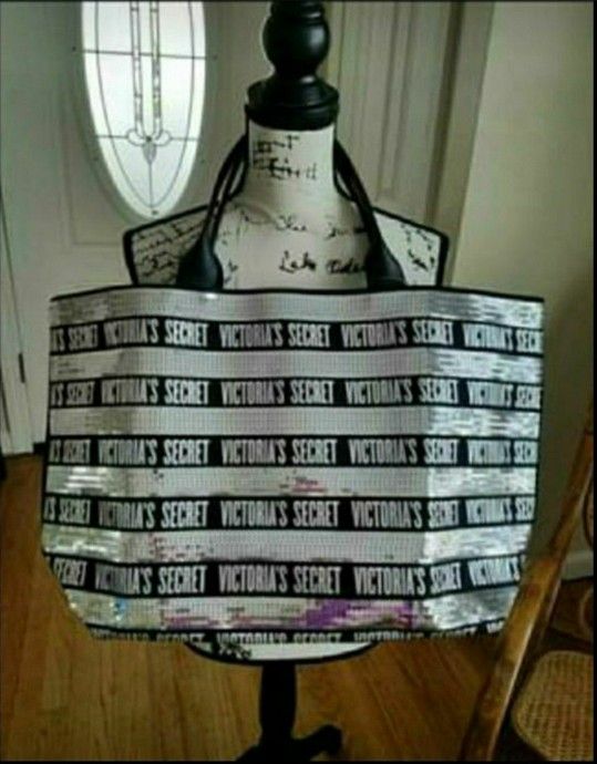 New Victoria's Secret Sequin Tote w/ Wristlet