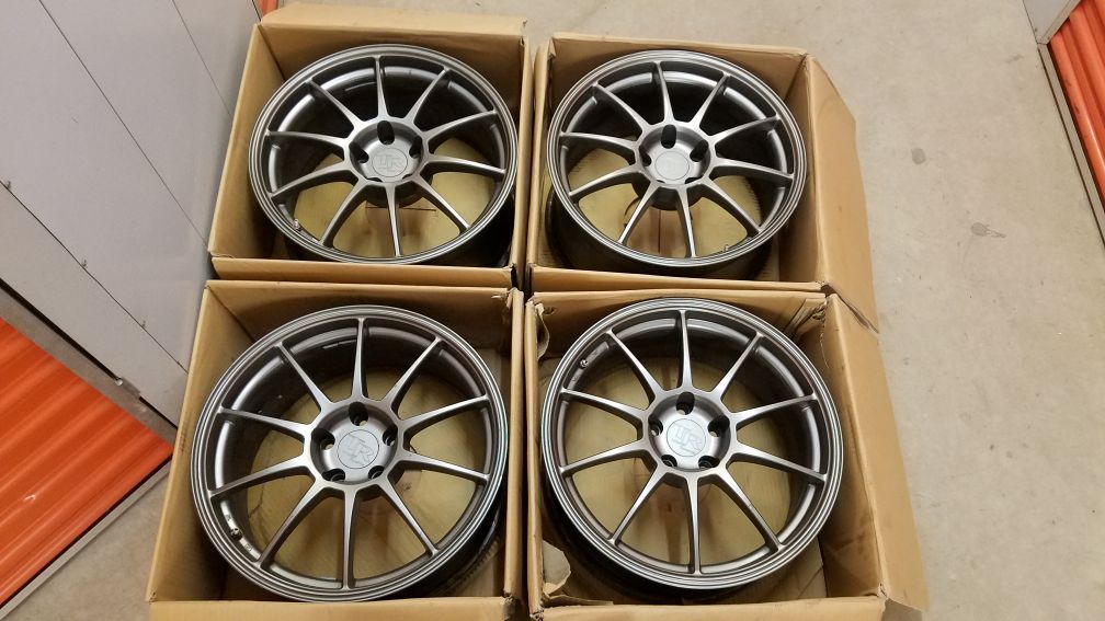 TR Motorsport MT1 18x8.5 wheels 5x112 ET35 made by Enkei. Lightweight!