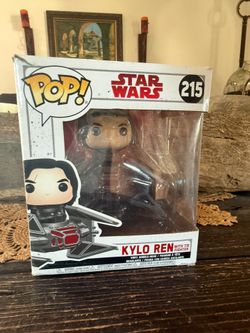 Funko Pop! Deluxe Star Wars Kylo REN with Tie Fighter #215