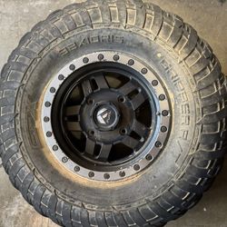 (1) EFX GRIPPER R/T TIRE & FUEL ANZA WHEEL