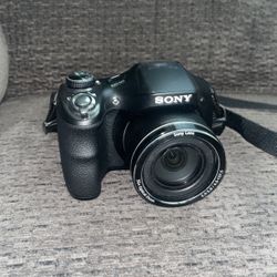 Sony camera w/ case 
