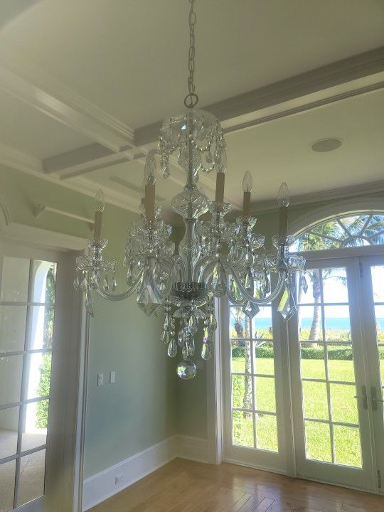 Chechoslovakian 10 Light Cristal Chandelier