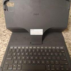 Zaggs Ipad 11inch Keyboard Case 