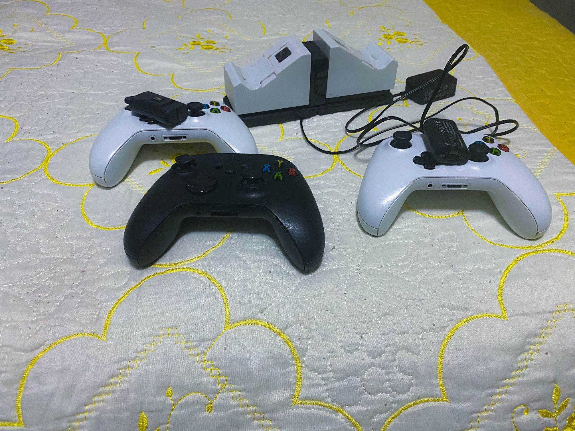 ๐ฎ Xbox Controller Bundle + Charger & Batteries โ Only $55! ๐ฎ