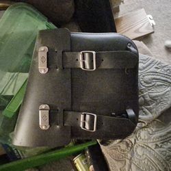 Harley Swing Arm Bag