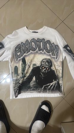 Mixed emotion longsleeve shirt
