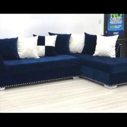 L Sectional Furniture Pillows Included. Brand New