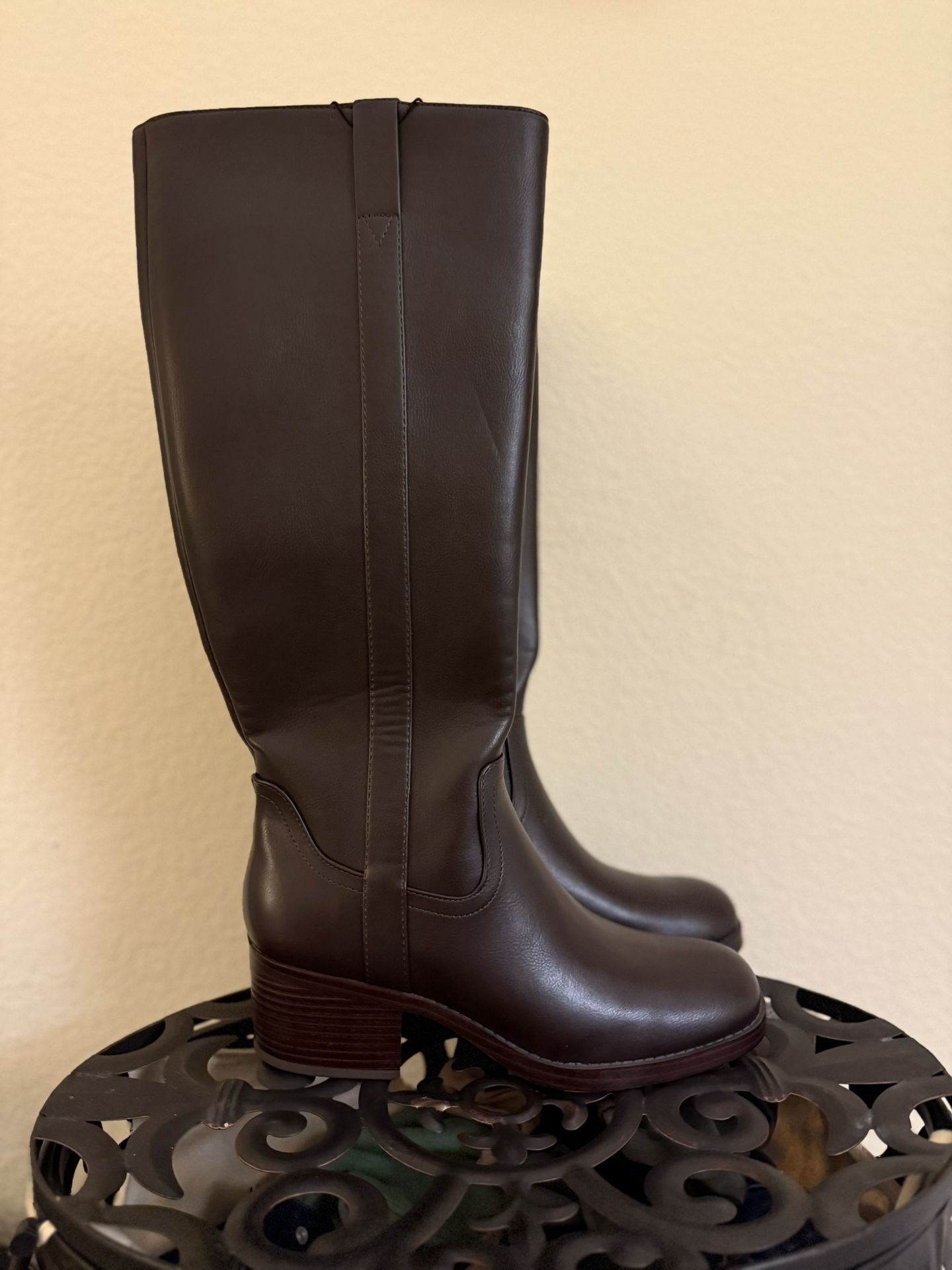 Women’s boots