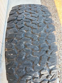(1) single BF GOODRICH ALL TERRAIN T/A KO2 tire 16" 315/75/16