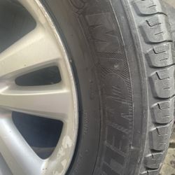 2 Michelin Tires 225/65/17