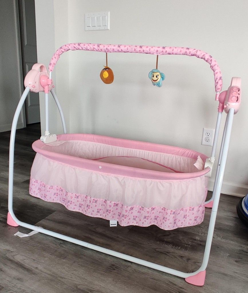 Baby Cradle Swing - Excellent Condition 