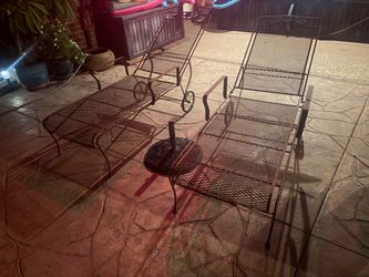 Steel mesh loungers