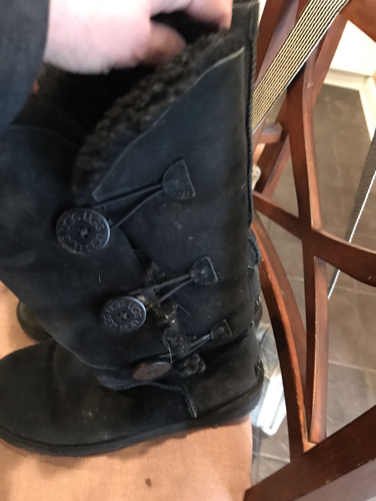Ugg Bailey Size 8