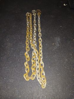 iron chain 11 feet long and one inch thick