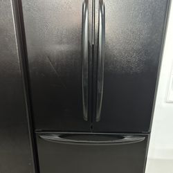 Black French Door Refrigerator With Ice Maker 
