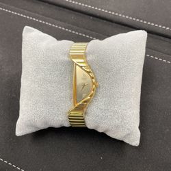 Vintage Half Moon Seiko Watch