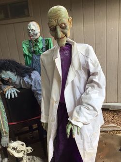 Animated witch Dr for Halloween