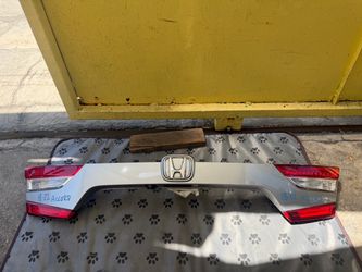 2018-2022 HONDA ACCORD TRUNK GARNISH