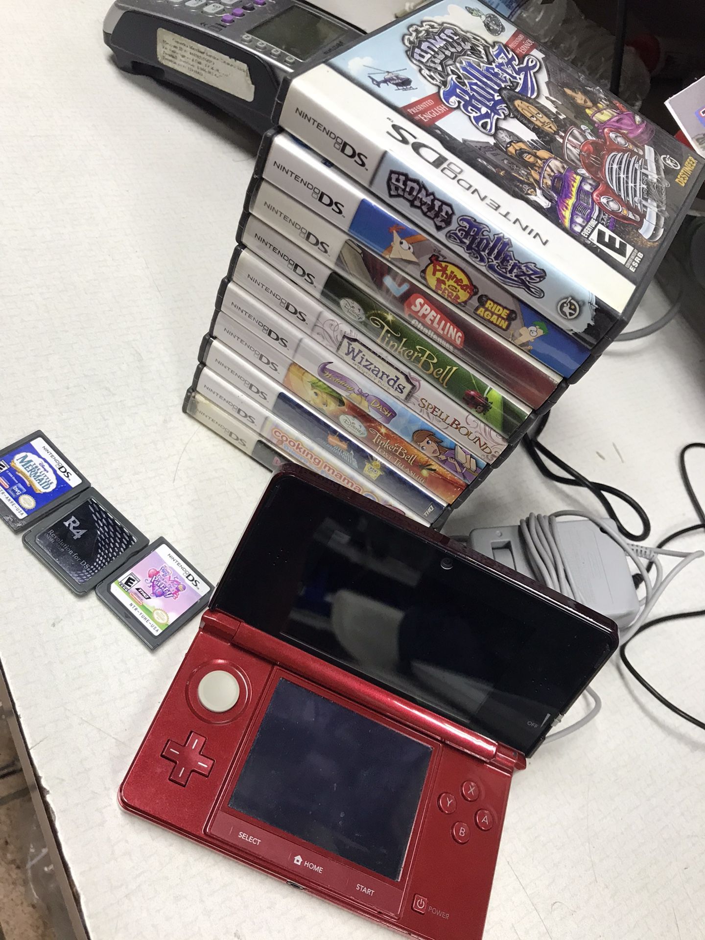 Nintendo 3DS (like new) PLEASE READ