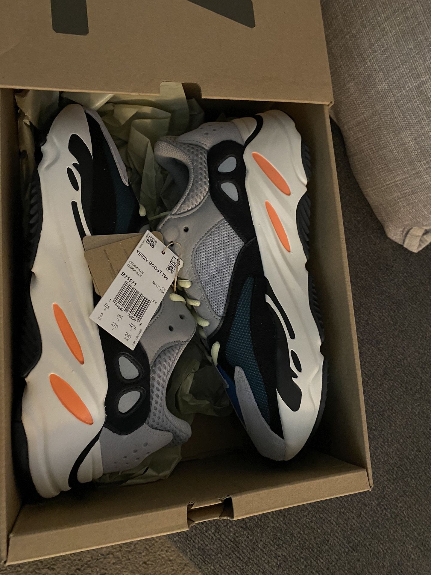 Adidas Yeezy Boost 700 Wave runner Size 9