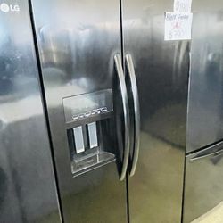 Black Kitchen Aid Refrigerator 