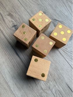 Set of 5 wooden dice