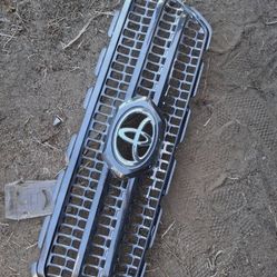 Toyota Tacoma Grill