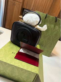 Gucci blondie top handle bag