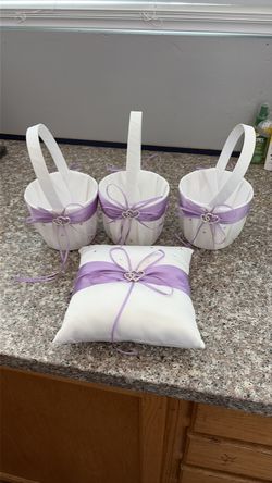 Flower girl basket and Ring Bear pillow