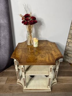 Weiman Vintage French Provincial Style Mid Century End Coffee Side Table