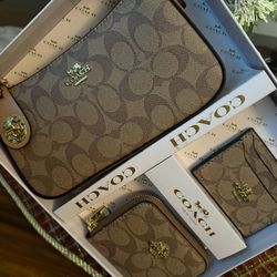 Coach Set On Clearance ♥️!!!!!!!!