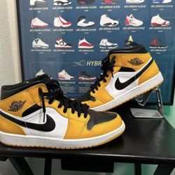 Nike Air Jordans 1 Mid Taxi Size 13