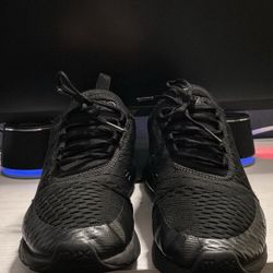 Nike AirMax 270 Size 9 Used Condition w/ No Box Authentic