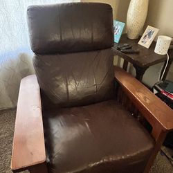 Comfy Cozy True Leather Chair 