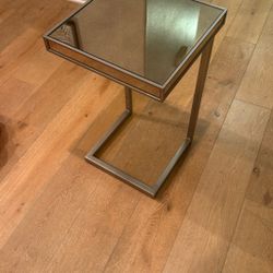 Accent Table