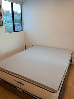 PlushBeds Memory Foam Mattress Topper—Queen, 2”—Like New