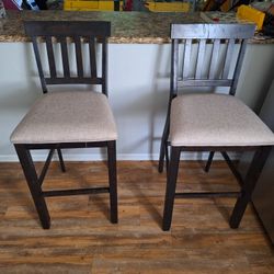 2 Bar Stools