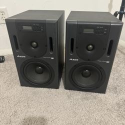 Alesis Pro Linear 720