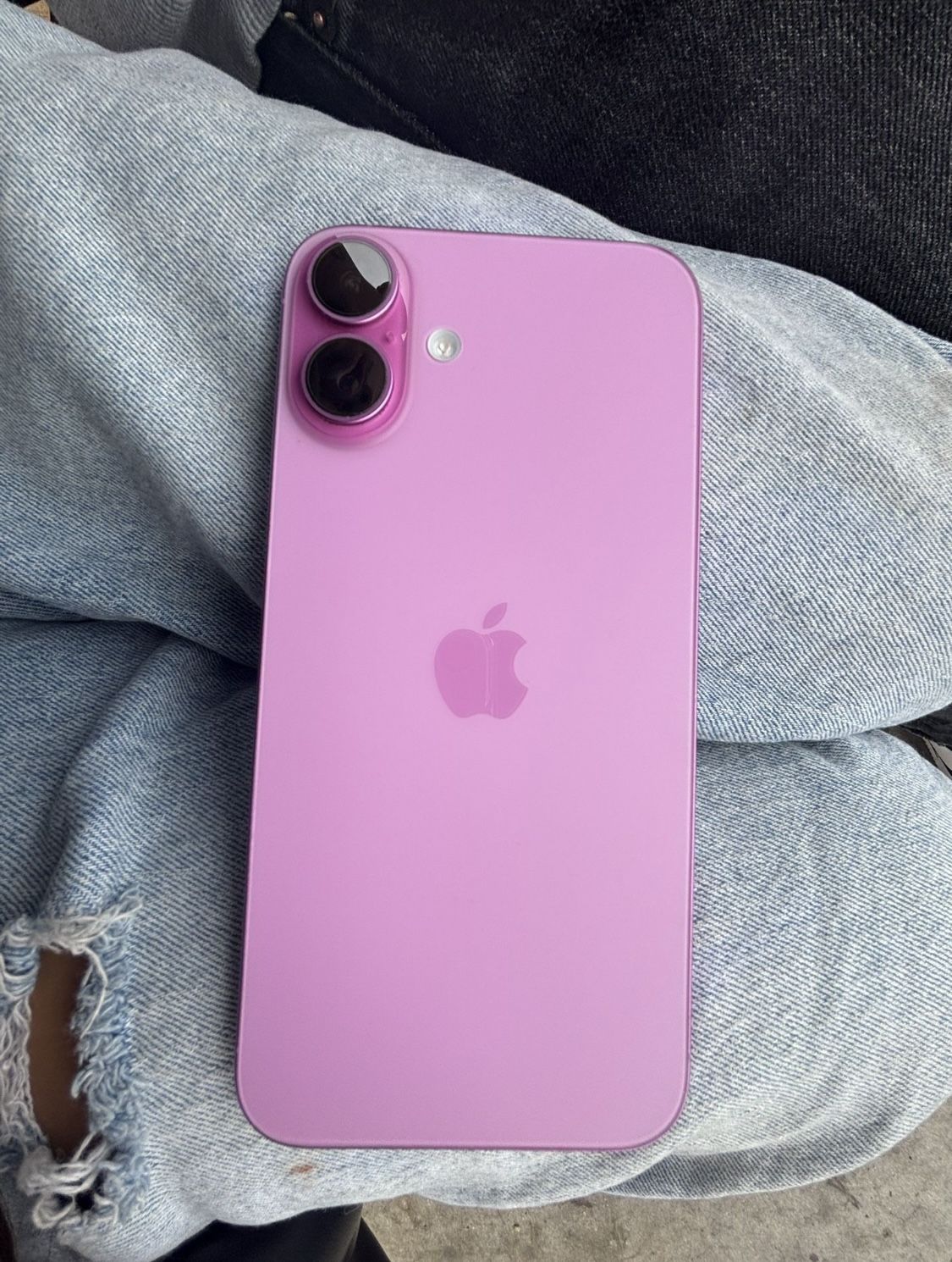 Unlocked iPhone 16 Plus