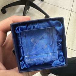 LORD OF THE RINGS COLLECTIBLE PAPERWEIGHT