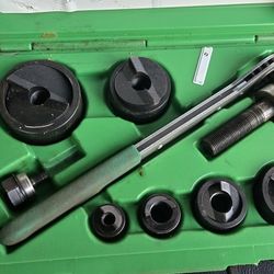 Greenlee Slug-Buster Knockout Punch Kit 1/2" – 2" Conduit (Model 7238SB)