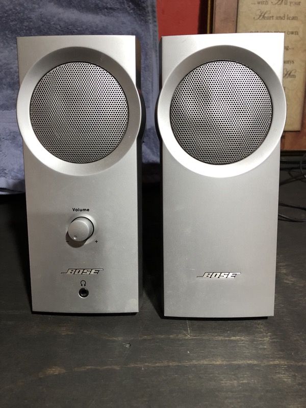 Computer speakers