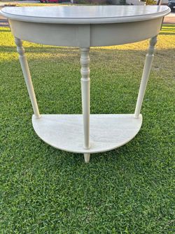 Half moon accent table