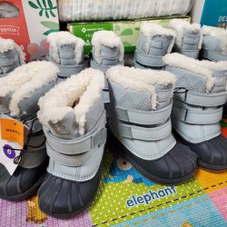 New Snow Boots Size 5,6, & 7
