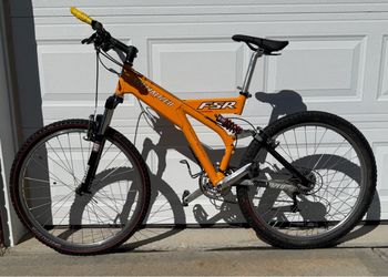 Specialized FSR Comp Full-Suspension Mountain Bike – $300 OBO