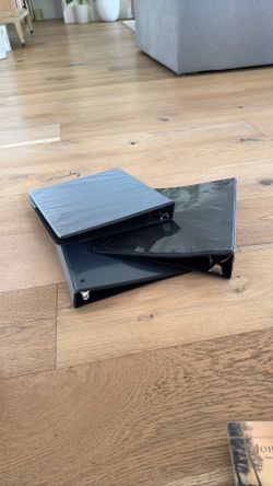 3 Black Binders