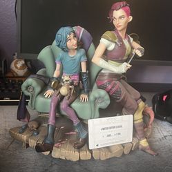Arcane VI And Powder Limited Edition Statue